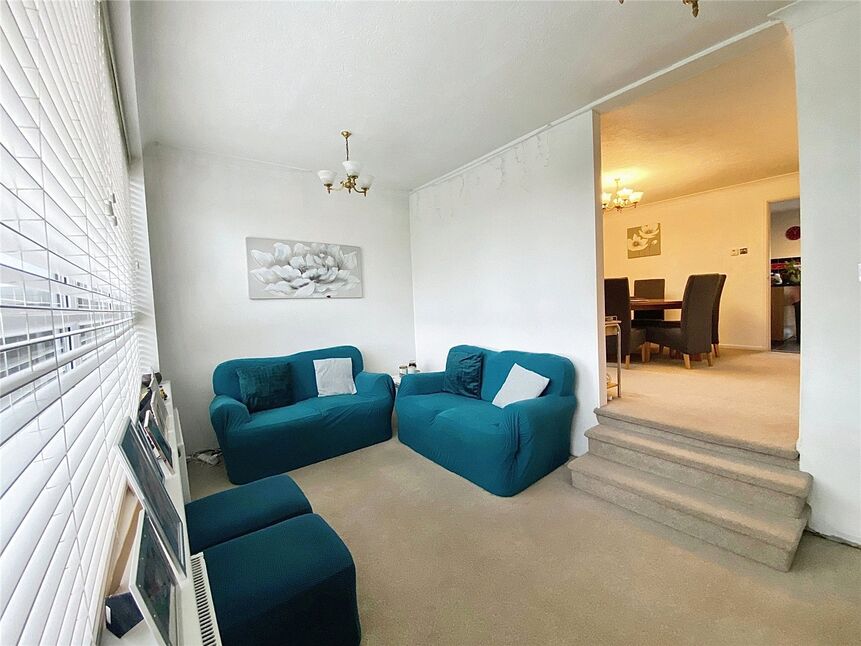 4 bedroom Semi Detached House for sale, Mierscourt Road, Rainham, ME8