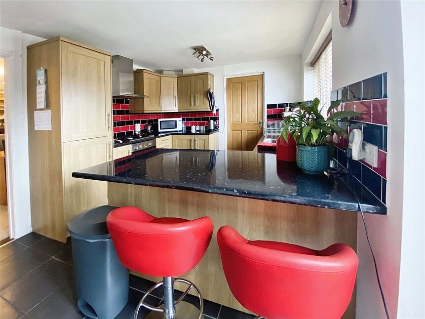 4 bedroom Semi Detached House for sale, Mierscourt Road, Rainham, ME8