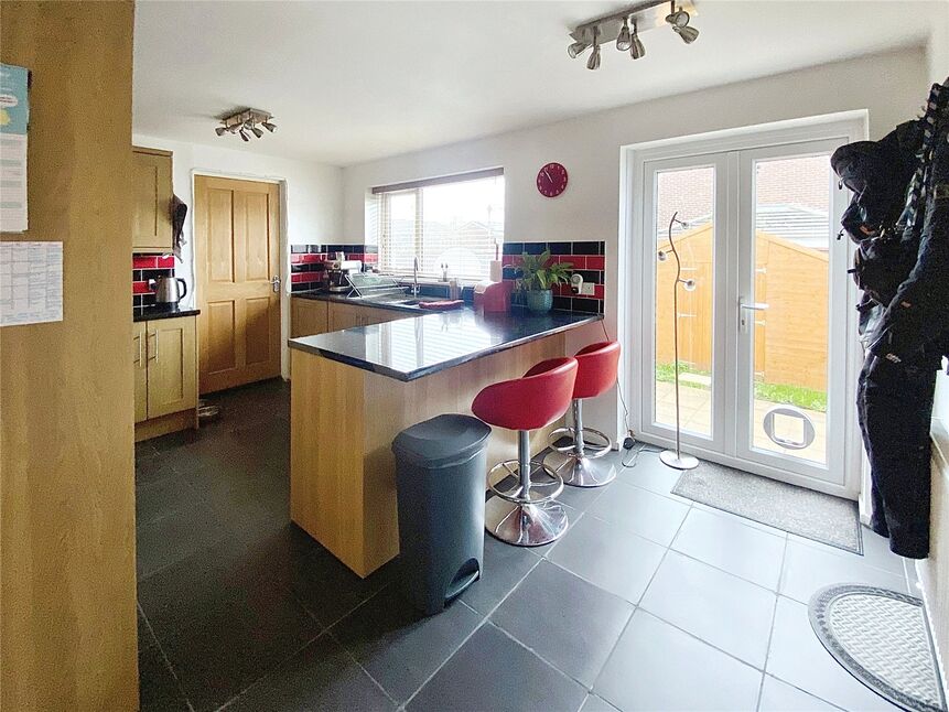 4 bedroom Semi Detached House for sale, Mierscourt Road, Rainham, ME8