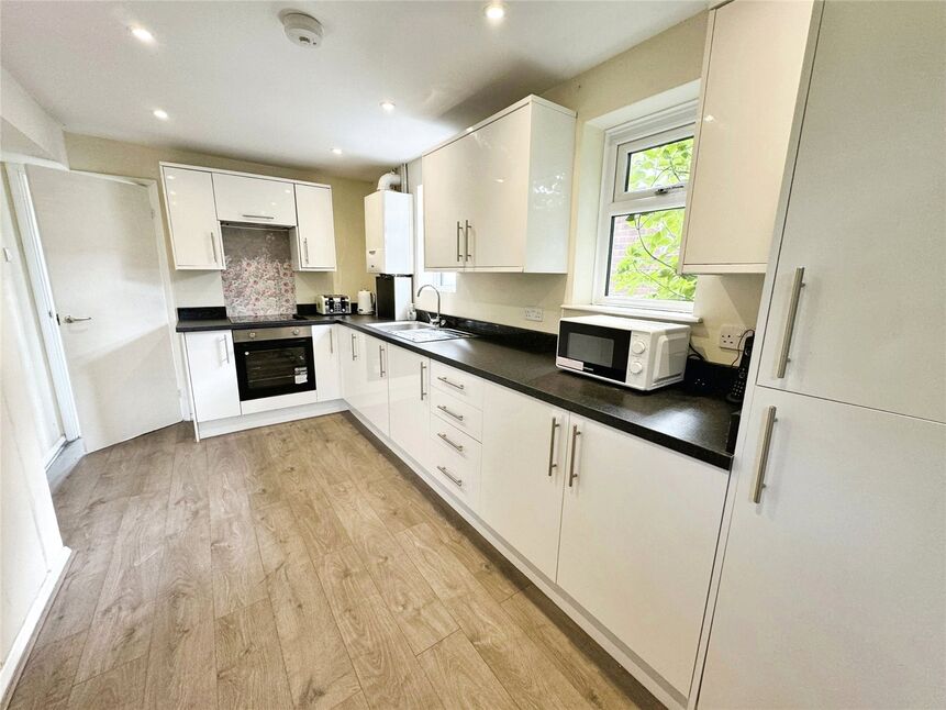 3 bedroom Semi Detached House for sale, Holmoaks, Rainham, ME8 £325,000