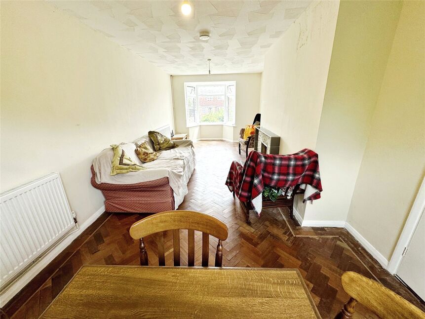 3 bedroom Semi Detached House for sale, Holmoaks, Rainham, ME8 £325,000