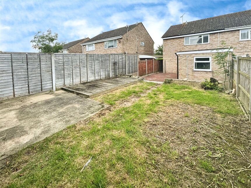 3 bedroom Semi Detached House for sale, Plumtree Grove, Hempstead, ME7