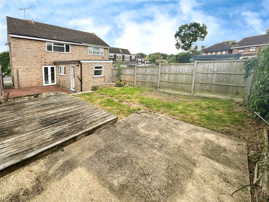 3 bedroom Semi Detached House for sale, Plumtree Grove, Hempstead, ME7