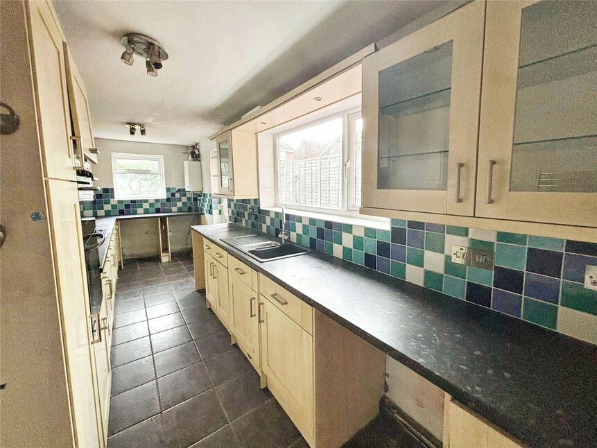 3 bedroom Semi Detached House for sale, Plumtree Grove, Hempstead, ME7