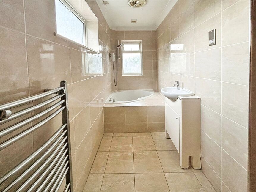 3 bedroom Semi Detached House for sale, Plumtree Grove, Hempstead, ME7