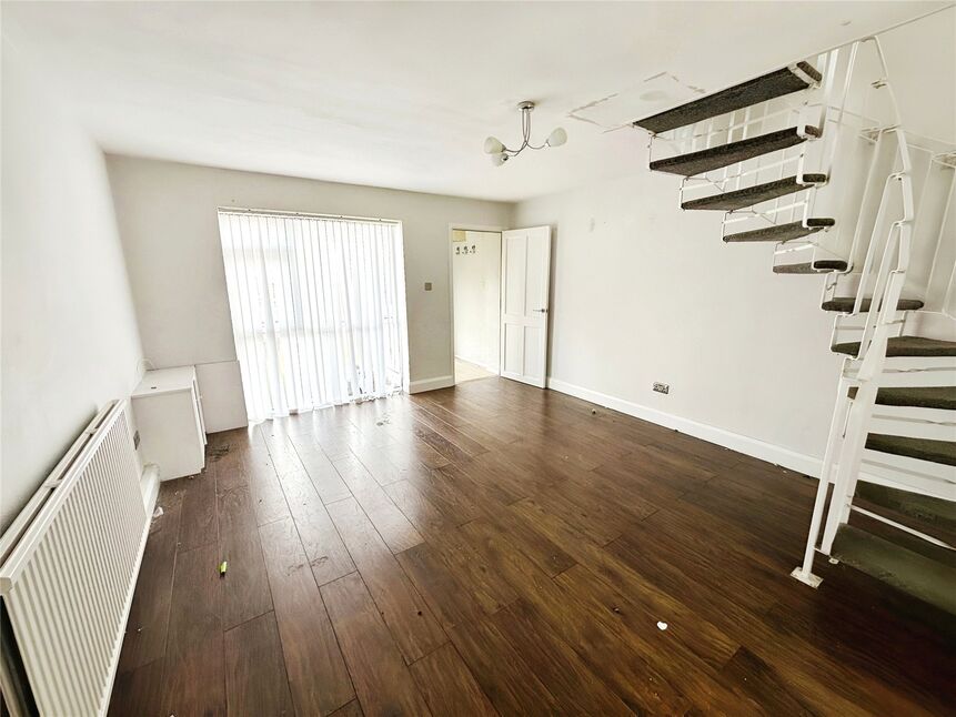 2 bedroom Mid Terrace House for sale, Nightingale Close, Rainham, ME8