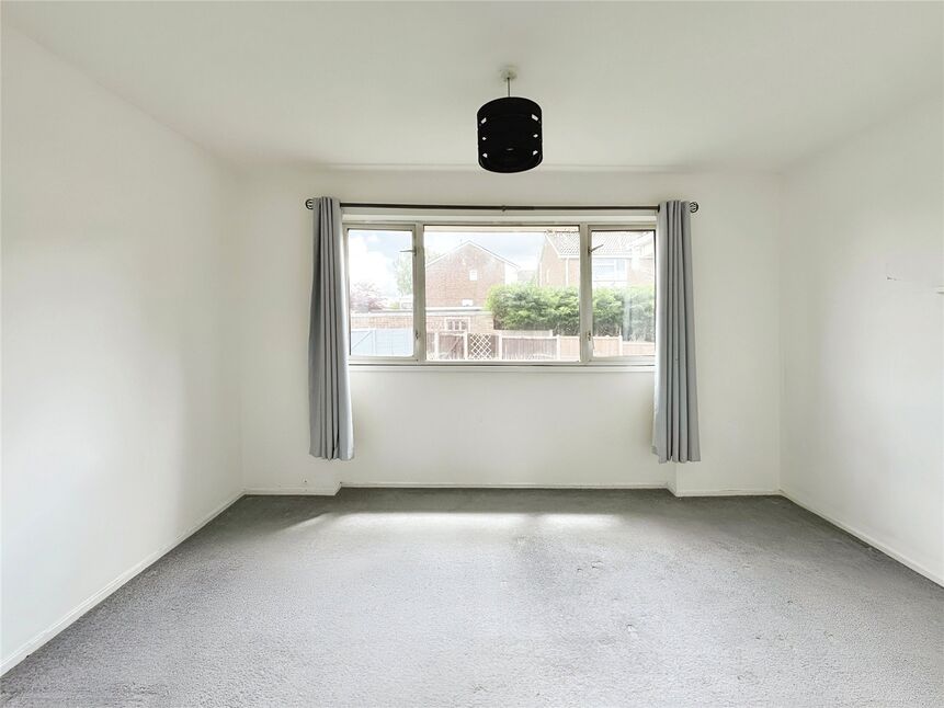 2 bedroom Mid Terrace House for sale, Nightingale Close, Rainham, ME8