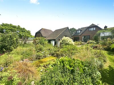 Bull Lane, 4 bedroom Detached House for sale, £575,000