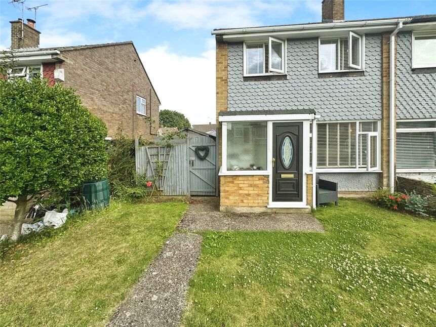 3 bedroom Mid Terrace House for sale, Langdale Close, Rainham, ME8 £