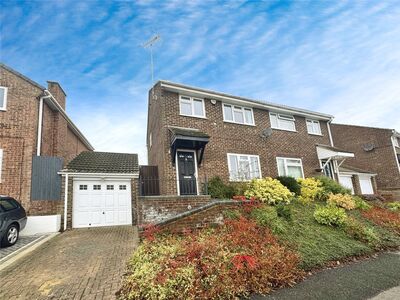 3 bedroom Semi Detached House to rent
