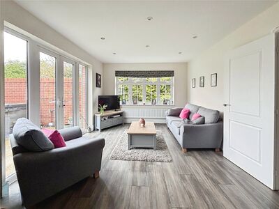 Bramling Way, 4 bedroom Detached House for sale, £525,000