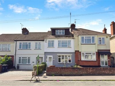 4 bedroom Mid Terrace House for sale