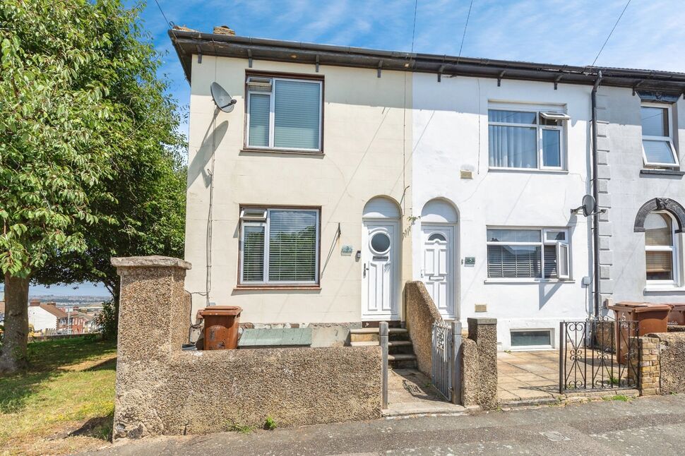 3 bedroom End Terrace House for sale