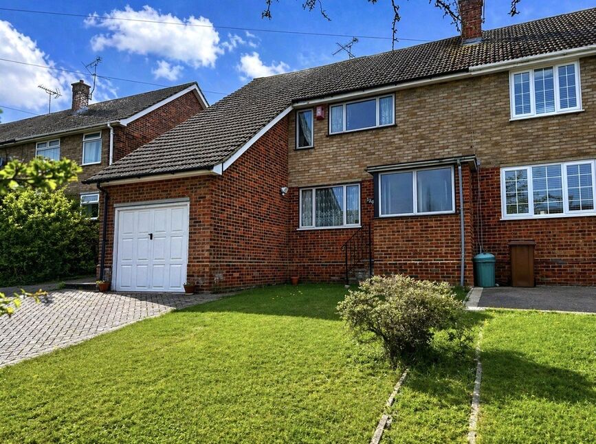 4 bedroom Semi Detached House for sale