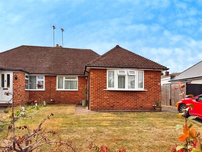 Childscroft Road, 2 bedroom Semi Detached Bungalow for sale, £385,000