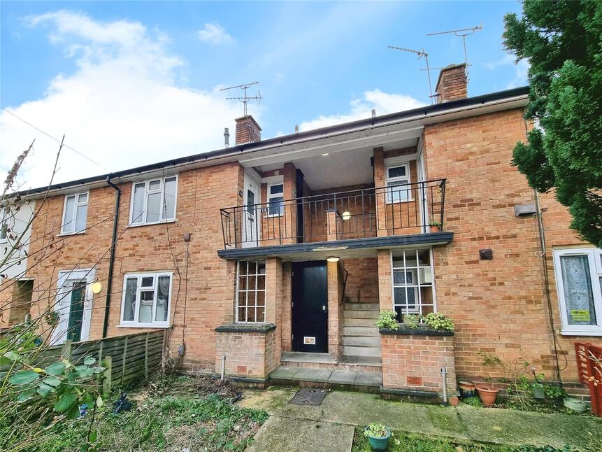 Main image of 2 bedroom Flat to rent, Cranbrook Close, Gillingham, Kent, ME8