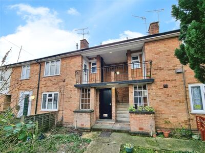 Cranbrook Close, 2 bedroom Flat to rent, &pound;1,050 pcm