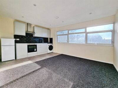 Durling Court, 2 bedroom Flat to rent, &pound;1,100 pcm