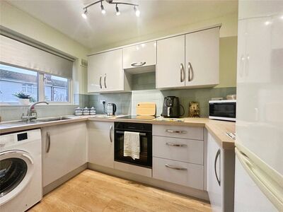 1 bedroom End Terrace Bungalow for sale