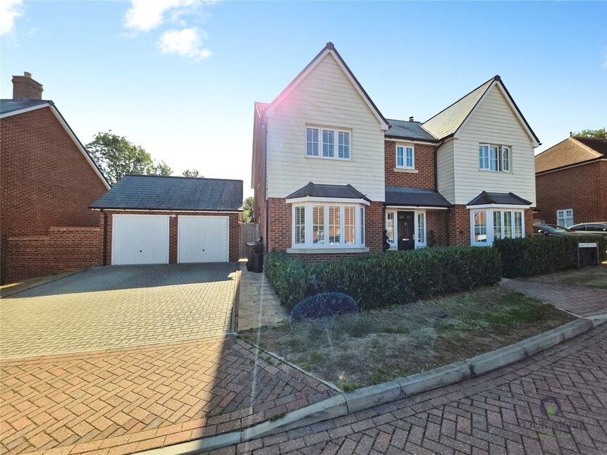 Main image of 5 bedroom Detached House for sale, Banksview Drive, Hempstead, Gillingham, ME7