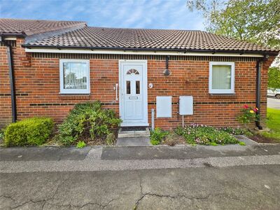 Guardian Court, 2 bedroom End Terrace Bungalow for sale, &pound;170,000