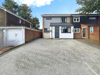 4 bedroom End Terrace House for sale