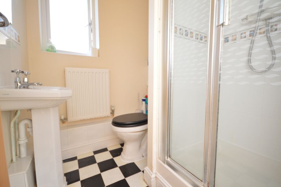En-Suite Shower / WC