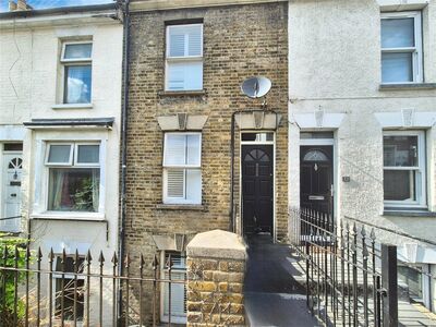 2 bedroom Mid Terrace House for sale