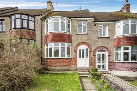 Manor Lane, 3 bedroom Mid Terrace House for sale, £340,000
