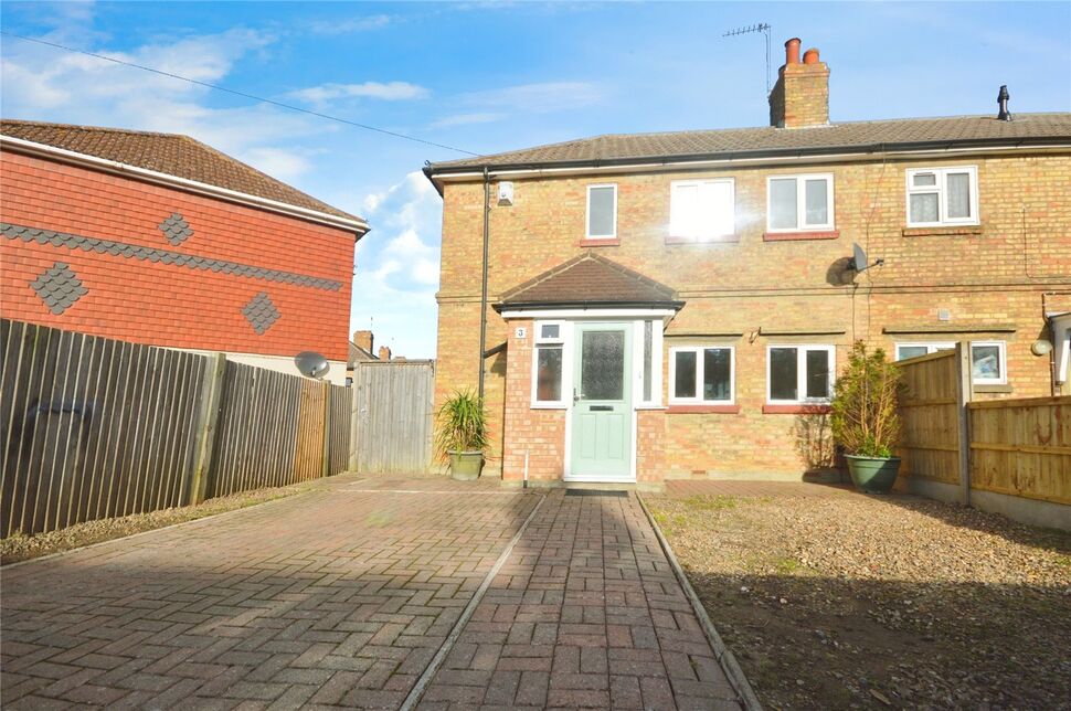 2 bedroom Semi Detached House for sale, Bridge Road, Rochester, ME1 £