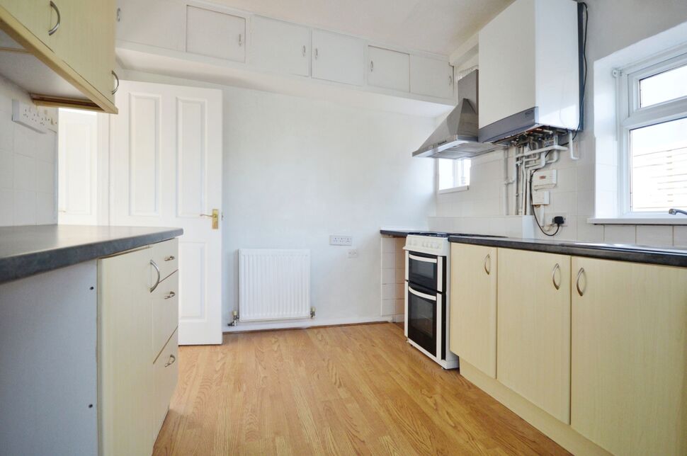 2 bedroom Semi Detached House for sale, Bridge Road, Rochester, ME1 £