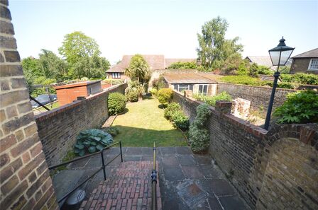New Road, 1 bedroom  Room to rent, £650 pcm