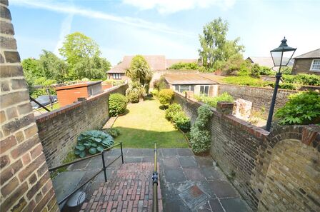 New Road, 1 bedroom  Room to rent, £575 pcm