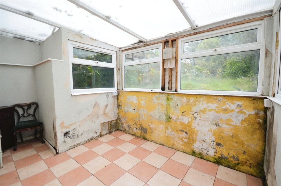 2 bedroom Mid Terrace House for sale, Arethusa Road, Rochester, ME1 £