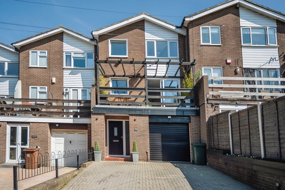 Main image of 3 bedroom Mid Terrace House for sale, Nashenden Lane, Rochester, Kent, ME1