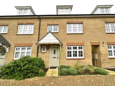 Knights Templar Way, 4 bedroom Mid Terrace House to rent, &pound;2,000 pcm