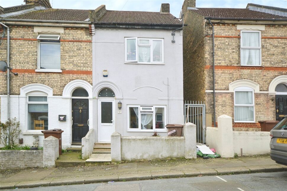 3 bedroom Mid Terrace House for sale, Kitchener Road, Rochester, ME2