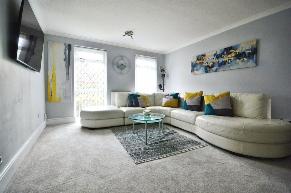 2 bedroom Semi Detached House for sale, Brenchley Close, Rochester, ME1