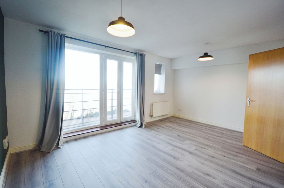 1 bedroom Flat to rent, Keating Close, Rochester, ME1 £1,000 pcm