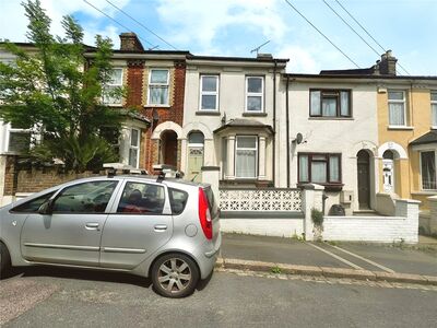 Brompton Lane, 3 bedroom Mid Terrace House to rent, &pound;1,400 pcm