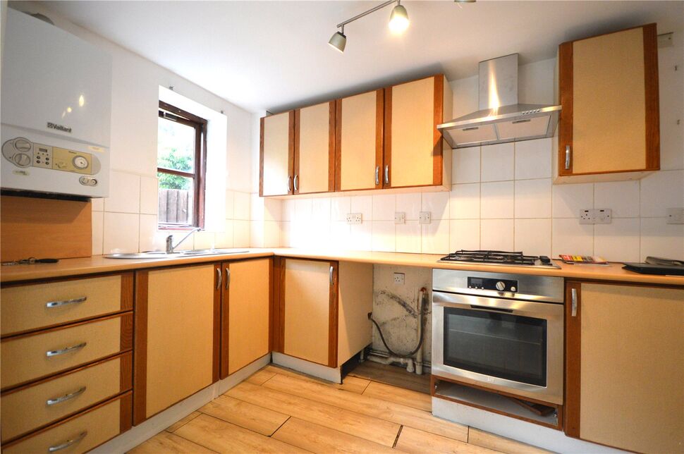 Main image of 1 bedroom Flat to rent, St. Margarets Banks, High Street, Kent, ME1