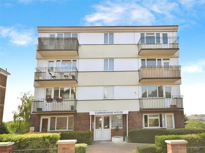 St. Margarets Street, 1 bedroom  Flat for sale, £150,000
