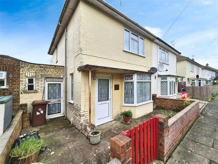 Main image of 2 bedroom Semi Detached House for sale, Windward Road, Rochester, Kent, ME1