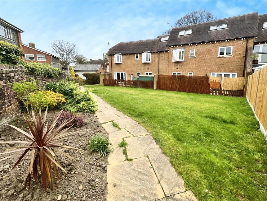 Main image of 2 bedroom Flat to rent, Branta Fields, Hoo, Kent, ME3
