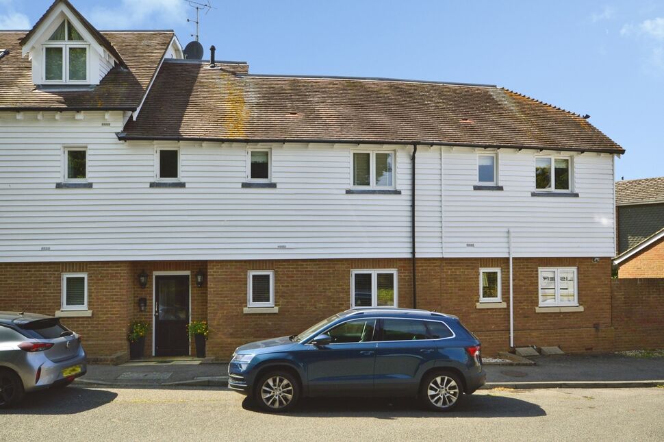 Main image of 2 bedroom Flat to rent, Branta Fields, Hoo, Kent, ME3