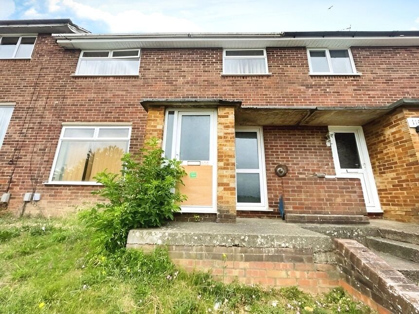 Main image of 3 bedroom Mid Terrace House for sale, Poplar Road, Rochester, Kent, ME2