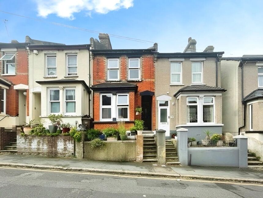 Main image of 3 bedroom Mid Terrace House for sale, Cecil Road, Rochester, Kent, ME1