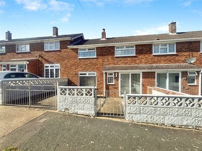 3 bedroom Mid Terrace House for sale