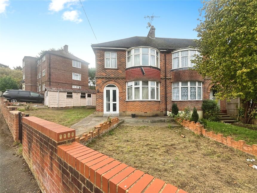 Main image of 3 bedroom End Terrace House to rent, Cordelia Crescent, Rochester, Kent, ME1
