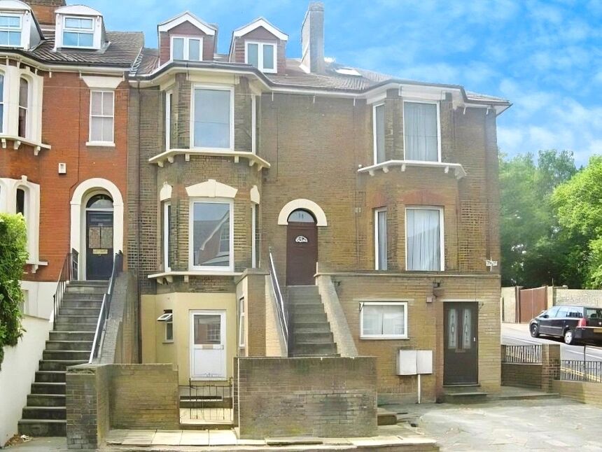 Main image of 4 bedroom Mid Terrace House for sale, Maidstone Road, Rochester, Kent, ME1